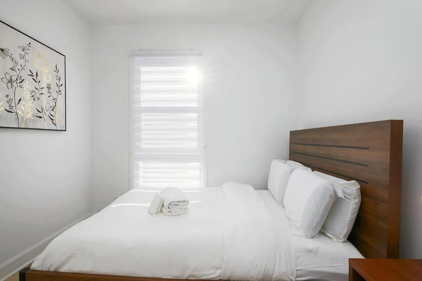 Apartment Contemporary 2Br Retreat In Mtl Village Montreal Canada